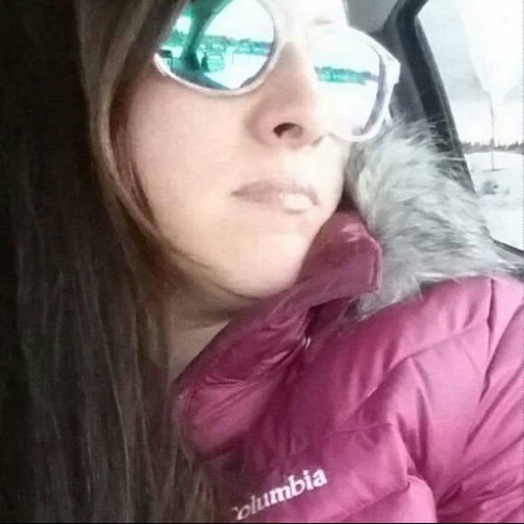 Meet your Posher, Nita - Picture 1 of 1